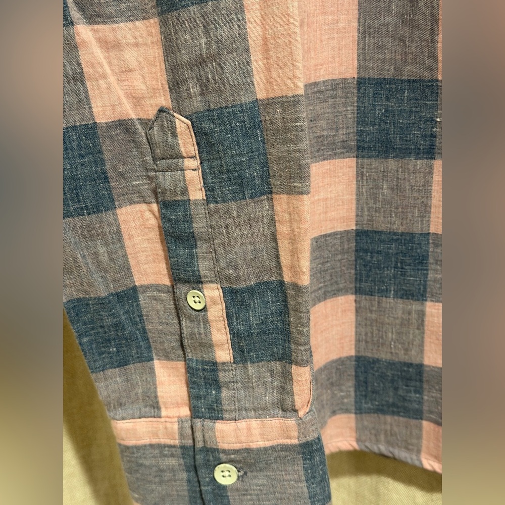 Faherty Men's Doublecloth Seaview Shirt - Blue and Pink - Size Medium - Picture 5 of 6